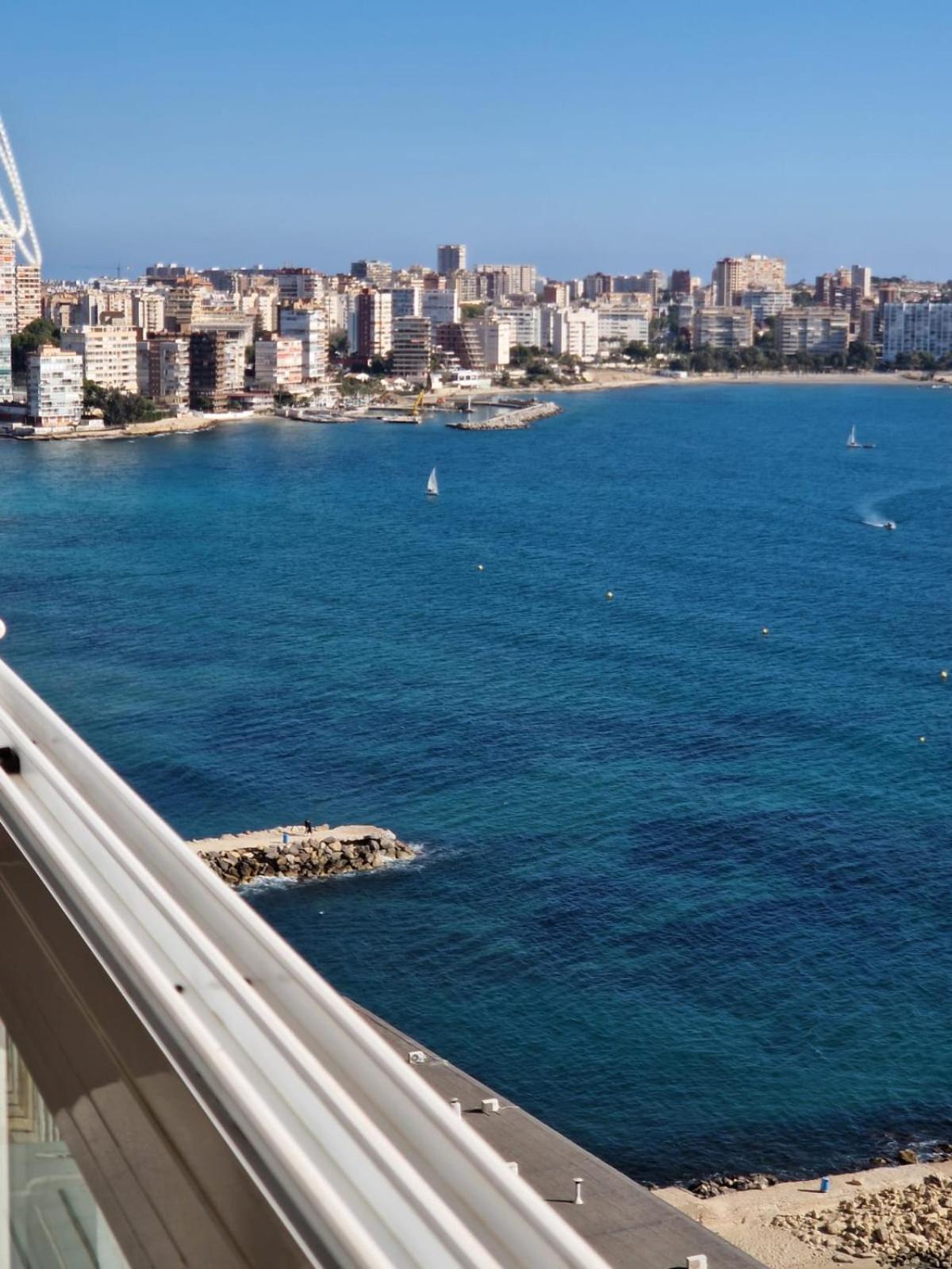 알리칸테 Vistas Al Mar. Gran Salon. Playa A 1 Minuto. Wifi 아파트 외부 사진